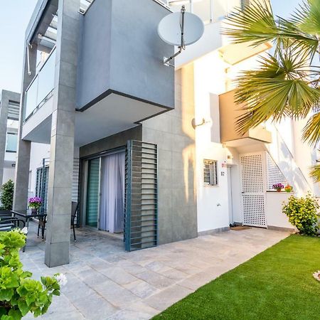 Eluxuria Sunny Villa Τορεβιέχα Εξωτερικό φωτογραφία